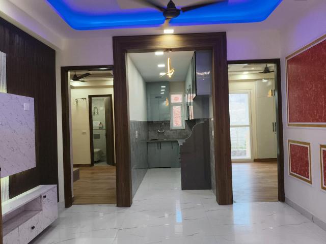 4 BHK Apartment in Chipiyana Buzurg for resale Ghaziabad. The reference number is 21103657