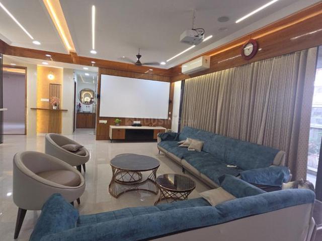 4 BHK Apartment in Nava Naroda for rent Ahmedabad. The reference number is 21279125