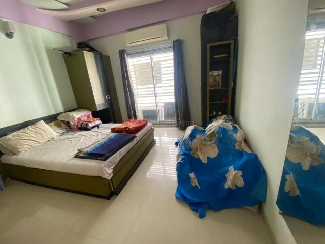 4 BHK Apartment in Navrangpura for resale Ahmedabad. The reference number is 14020056