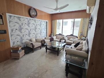 4 BHK Apartment in Navrangpura for resale Ahmedabad. The reference number is 19879509