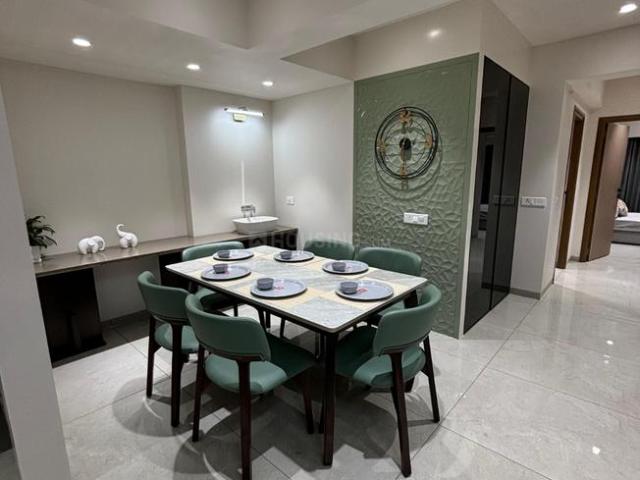 4 BHK Apartment in Navrangpura for resale Ahmedabad. The reference number is 21122227