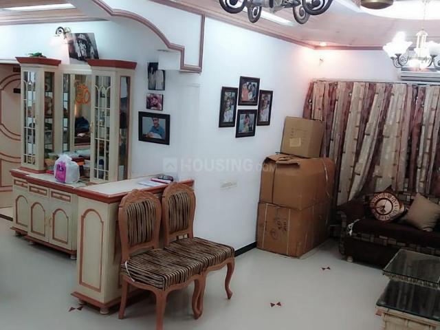 4 BHK Apartment in Navrangpura for resale Ahmedabad. The reference number is 8201434