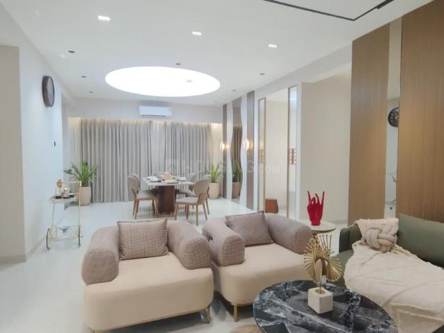 4 BHK Apartment in Naya Raipur for resale Raipur. The reference number is 21367228