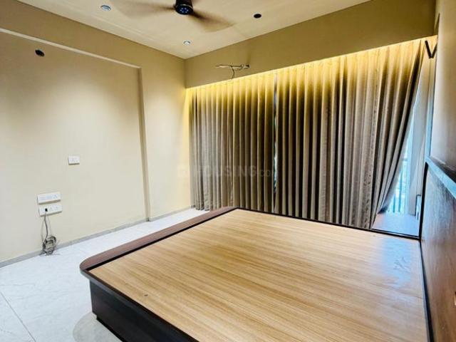4 BHK Apartment in Naranpura for rent Ahmedabad. The reference number is 20927433