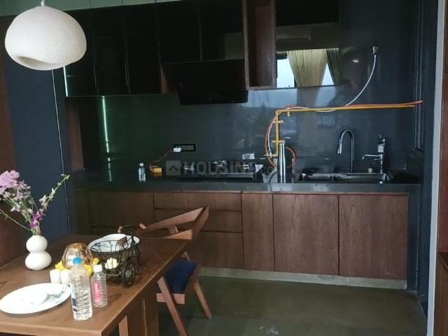 4 BHK Apartment in Naranpura for resale Ahmedabad. The reference number is 19780846