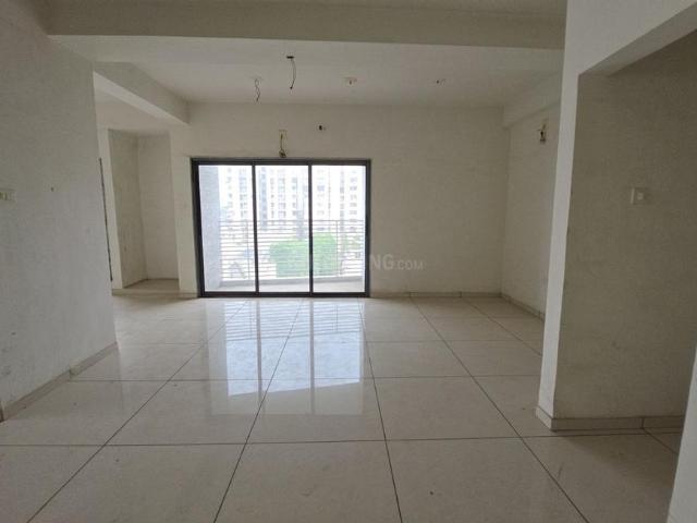 4 BHK Apartment in Naranpura for resale Ahmedabad. The reference number is 20912903