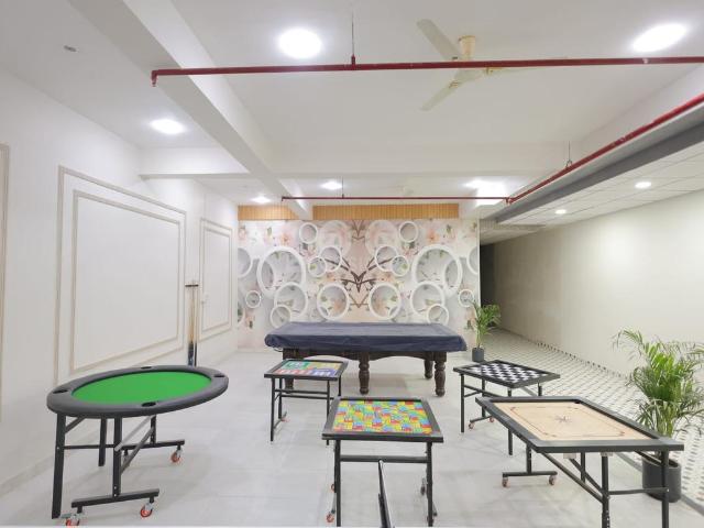 4 BHK Apartment in Narayan Vihar for resale Jaipur. The reference number is 20111173