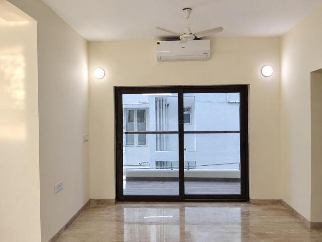 4 BHK Apartment in Nungambakkam for rent Chennai. The reference number is 21222162