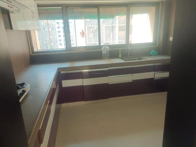 4 BHK Apartment in South Bopal for rent Ahmedabad. The reference number is 19061698