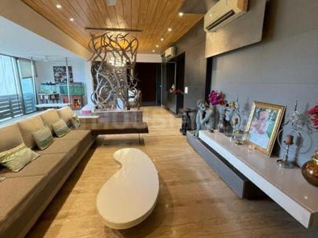 4 BHK Apartment in South Bopal for rent Ahmedabad. The reference number is 20660641