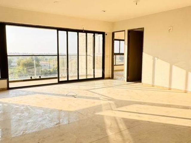 4 BHK Apartment in South Bopal for resale Ahmedabad. The reference number is 19470375