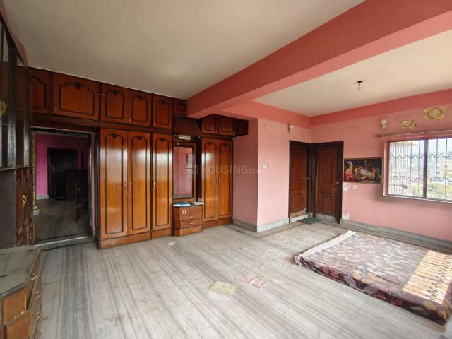 4 BHK Apartment in South Dum Dum for resale Kolkata. The reference number is 19451941