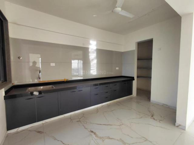4 BHK Apartment in Sola for rent Ahmedabad. The reference number is 19410140