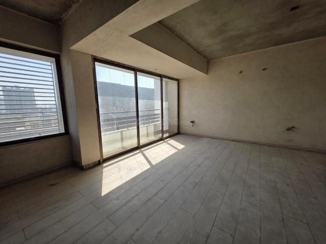 4 BHK Apartment in Sola for resale Ahmedabad. The reference number is 20308769