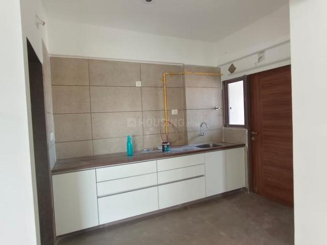 4 BHK Apartment in Satellite for rent Ahmedabad. The reference number is 19386163