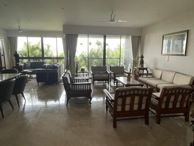 4 BHK Apartment in Satellite for rent Ahmedabad. The reference number is 19670182