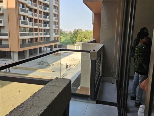 4 BHK Apartment in Satellite for rent Ahmedabad. The reference number is 19975038