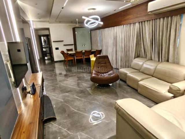 4 BHK Apartment in Satellite for rent Ahmedabad. The reference number is 20000102