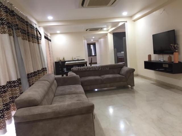 4 BHK Apartment in Satellite for rent Ahmedabad. The reference number is 20348947