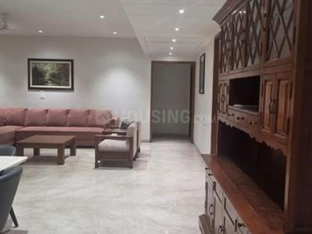 4 BHK Apartment in Satellite for rent Ahmedabad. The reference number is 20457397