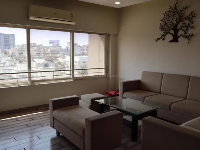 4 BHK Apartment in Satellite for rent Ahmedabad. The reference number is 20582527
