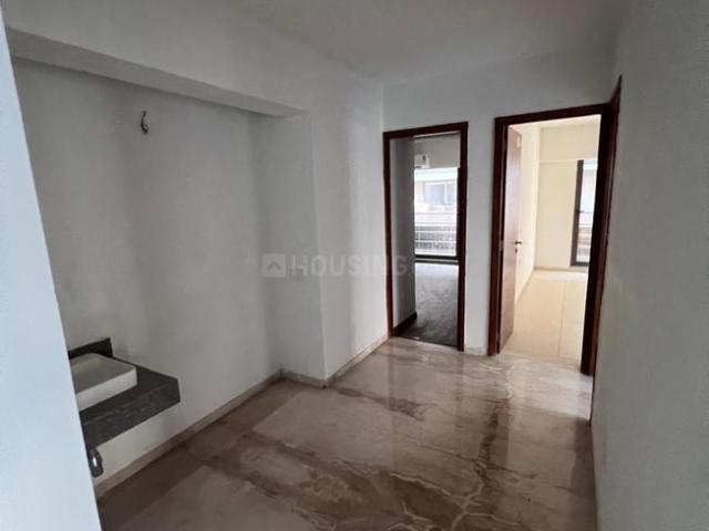 4 BHK Apartment in Satellite for rent Ahmedabad. The reference number is 20613801