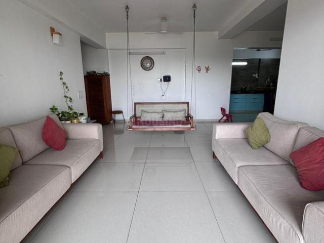 4 BHK Apartment in Satellite for rent Ahmedabad. The reference number is 20622908