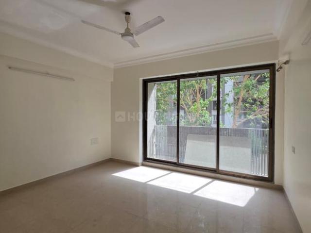 4 BHK Apartment in Satellite for rent Ahmedabad. The reference number is 20972982