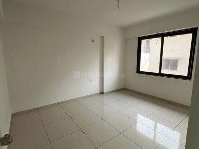 4 BHK Apartment in Satellite for resale Ahmedabad. The reference number is 17198132