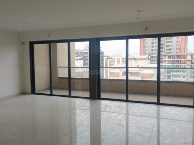4 BHK Apartment in Satellite for resale Ahmedabad. The reference number is 19355791