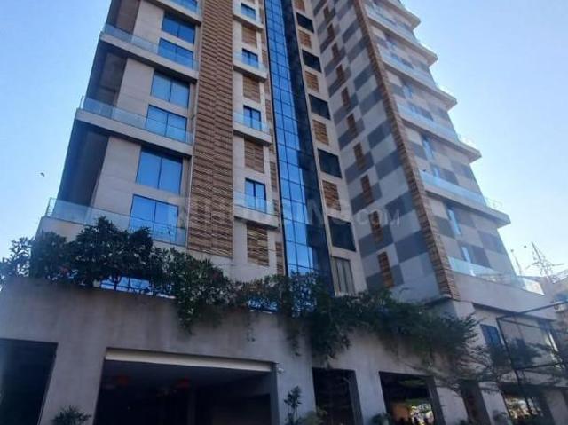4 BHK Apartment in Satellite for resale Ahmedabad. The reference number is 19585088