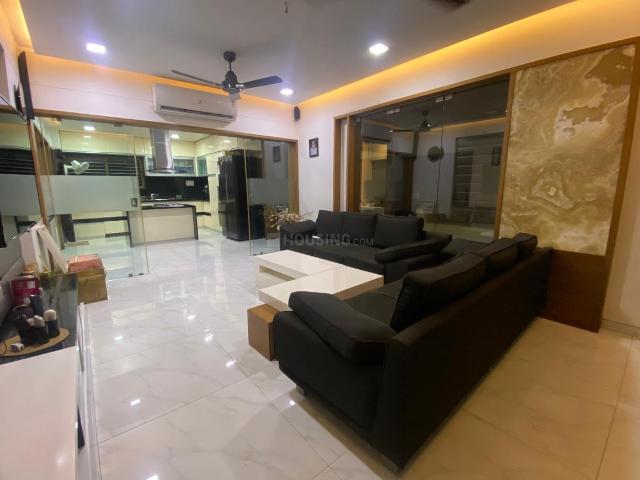 4 BHK Apartment in Satellite for resale Ahmedabad. The reference number is 19891409