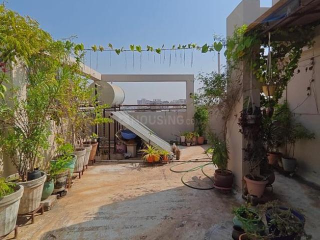 4 BHK Apartment in Satellite for resale Ahmedabad. The reference number is 19974984