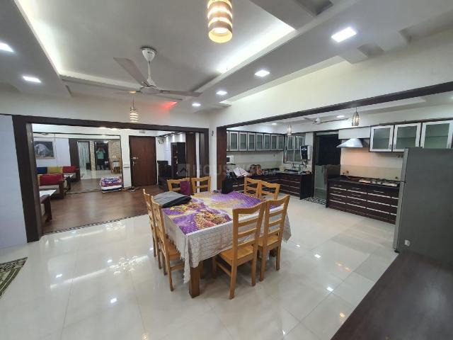 4 BHK Apartment in Satellite for resale Ahmedabad. The reference number is 20281546