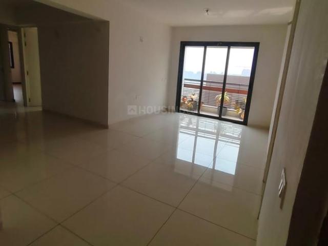 4 BHK Apartment in Satellite for resale Ahmedabad. The reference number is 21330114