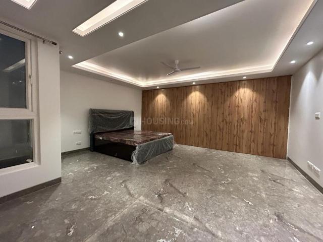4 BHK Apartment in Freedom Fighters Enclave for rent New Delhi. The reference number is 20705690