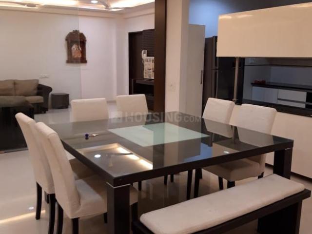 4 BHK Apartment in Sanidhya for rent Ahmedabad. The reference number is 20662308