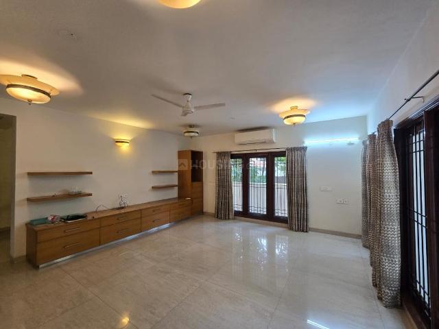 4 BHK Apartment in Sanjaynagar for rent Bengaluru. The reference number is 21301241