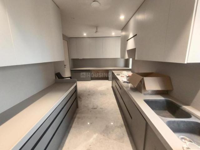 4 BHK Apartment in Sanpada for rent Navi Mumbai. The reference number is 21179816