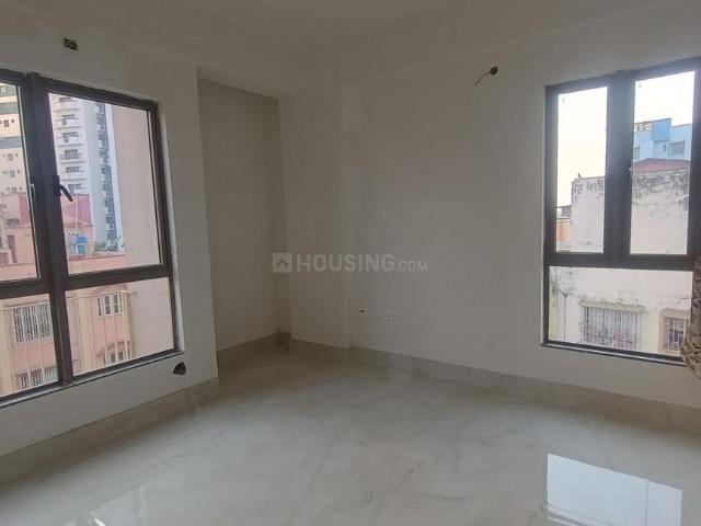 4 BHK Apartment in Santoshpur for resale Kolkata. The reference number is 19520591