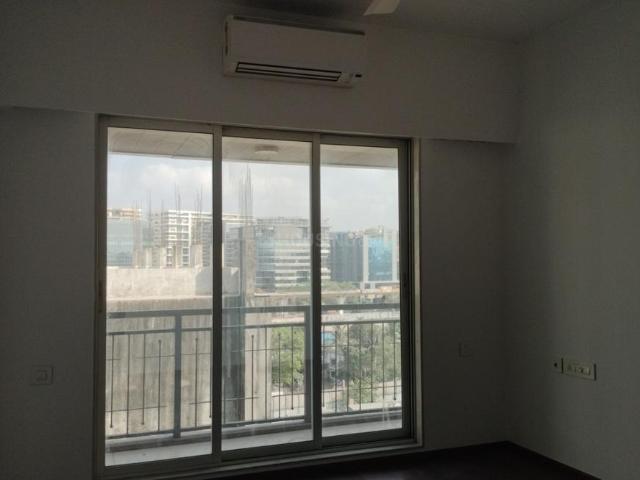 4 BHK Apartment in Santacruz East for rent Mumbai. The reference number is 20130136