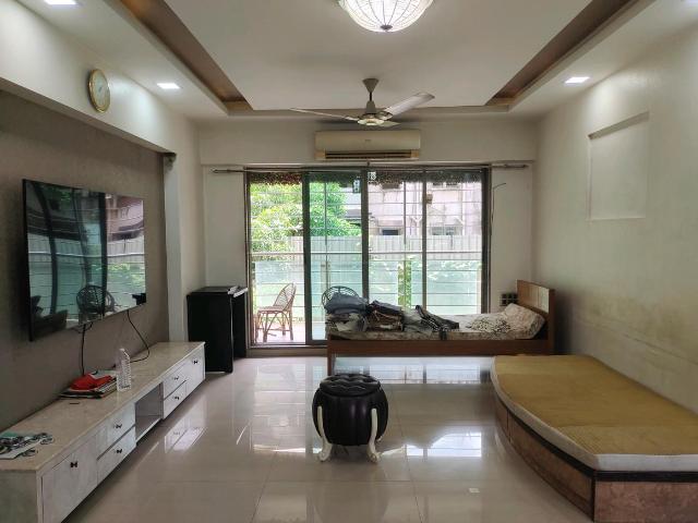 4 BHK Apartment in Santacruz East for rent Mumbai. The reference number is 20994241