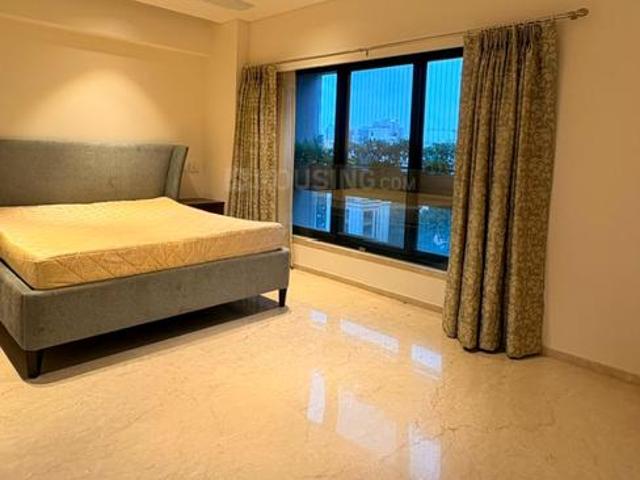 4 BHK Apartment in Santacruz West for rent Mumbai. The reference number is 20895219