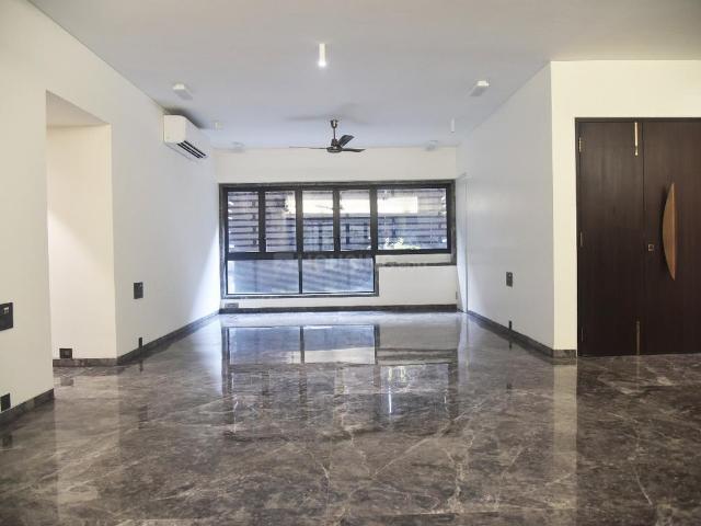4 BHK Apartment in Santacruz West for rent Mumbai. The reference number is 20994587