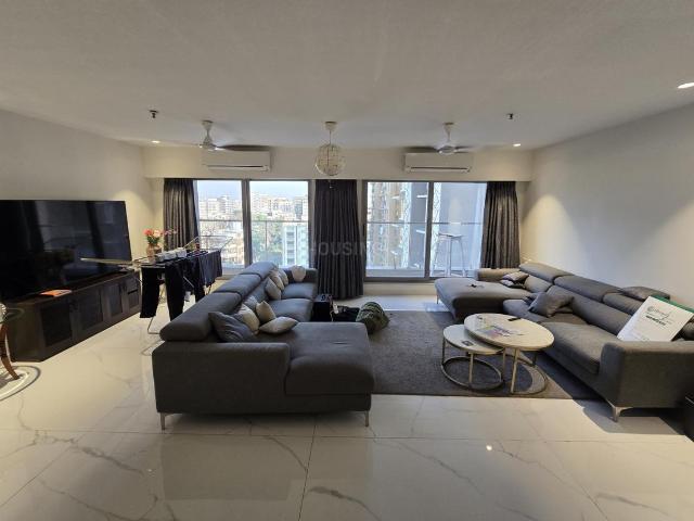 4 BHK Apartment in Santacruz West for rent Mumbai. The reference number is 21121796