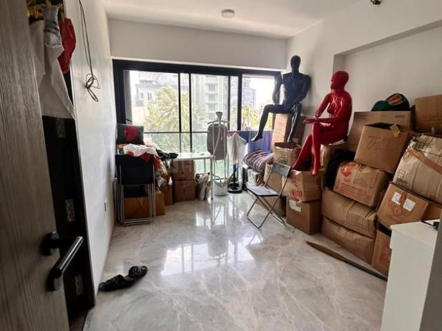 4 BHK Apartment in Santacruz West for resale Mumbai. The reference number is 21176273