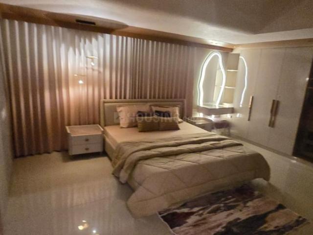 4 BHK Apartment in Sarkhej for rent Ahmedabad. The reference number is 20882515