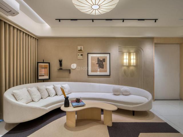 4 BHK Apartment in Sarkhej for resale Ahmedabad. The reference number is 20600642