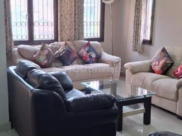 4 BHK Apartment in Sarita Vihar for rent New Delhi. The reference number is 19696290