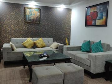 4 BHK Apartment in Sarita Vihar for rent New Delhi. The reference number is 20244682